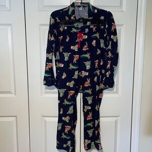 Old navy holiday pajamas 